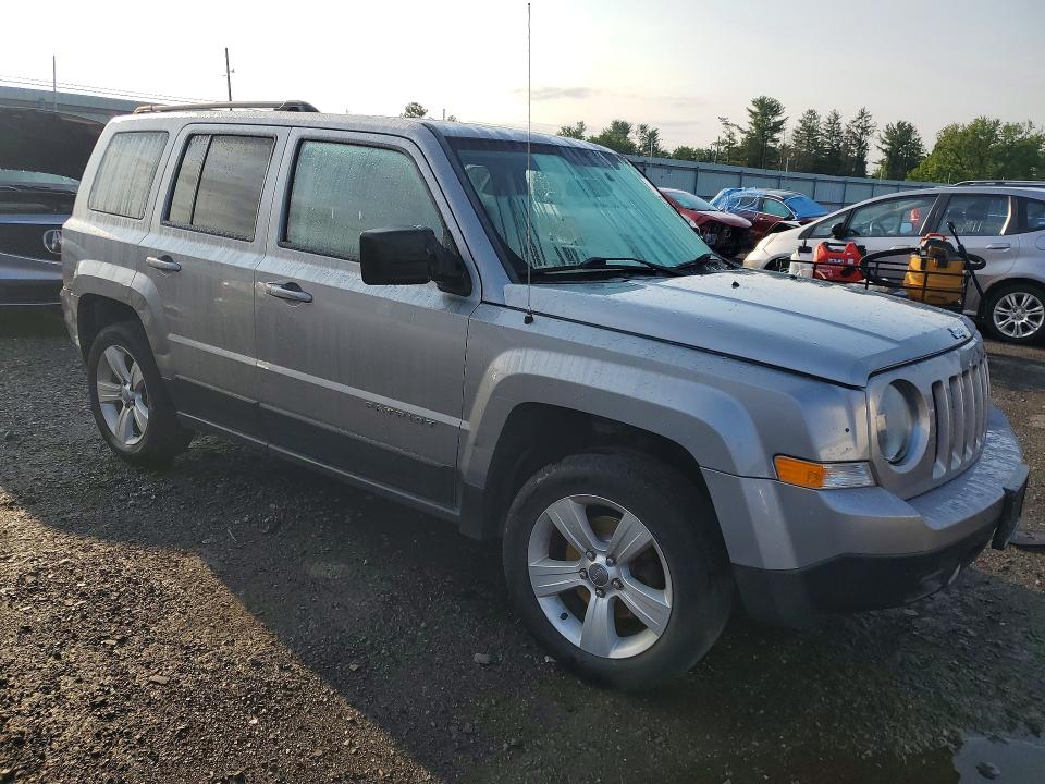 62900276 :رقم المزاد ، 1C4NJRFB1FD376367 vin ، 2015 Jeep Patriot مزاد بيع
