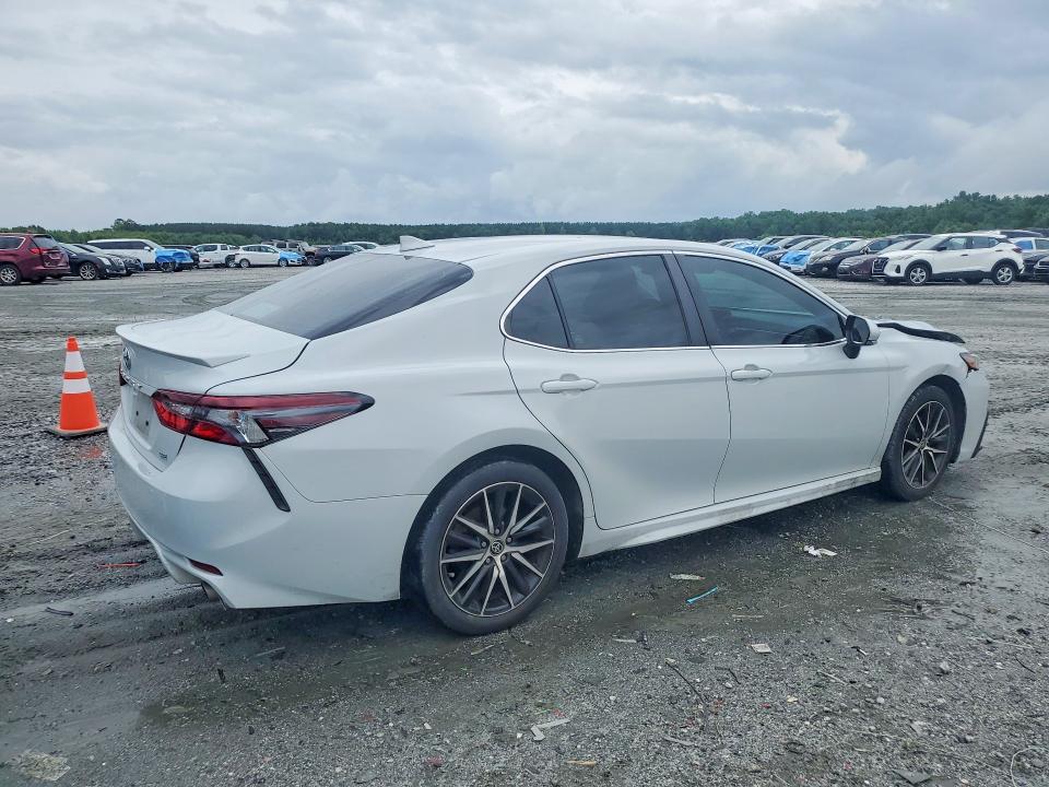 60973536 :رقم المزاد ، 4T1T11AKXRU189628 vin ، 2024 Toyota Camry مزاد بيع