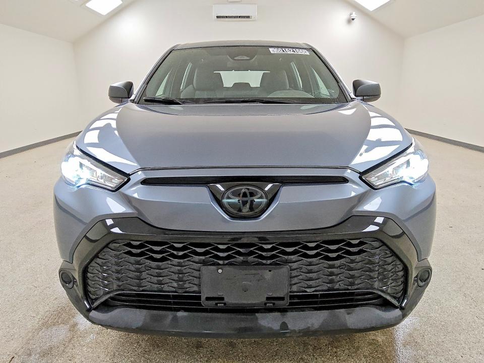 60162166 :رقم المزاد ، 7MUFBABGXRV052028 vin ، 2024 Toyota Corolla Cross Hybrid مزاد بيع