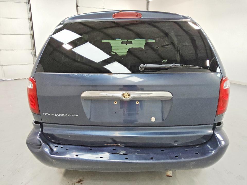 2006 Chrysler Town & Country მანქანა იყიდება აუქციონზე, vin: 1A4GP45R26B760527, აუქციონის ნომერი: 61109376