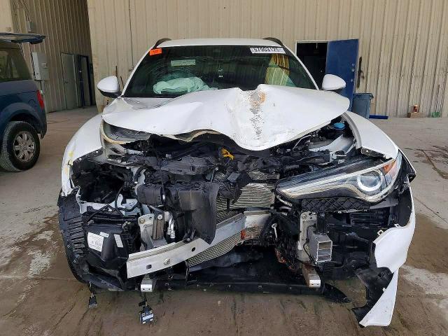 62349656 :رقم المزاد ، ZASPAJAN5N7D28208 vin ، 2022 Alfa Romeo Stelvio مزاد بيع