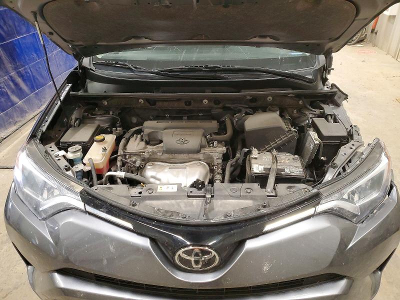 Продажа на аукционе авто 2017 Toyota Rav4, vin: JTMWFREV0HJ105483, номер лота: 61975956
