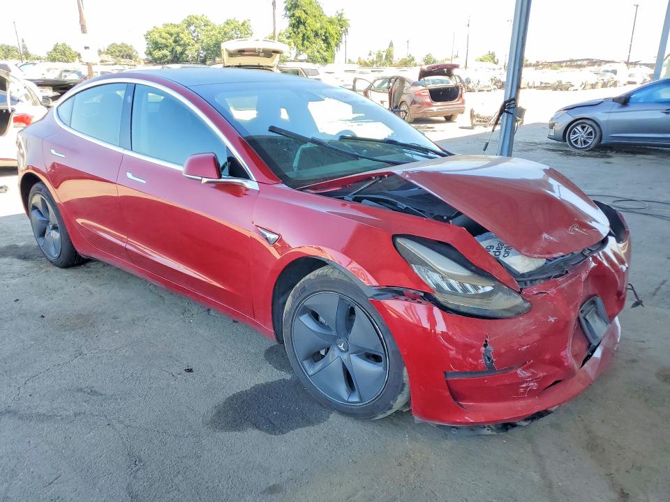 62060156 :رقم المزاد ، 5YJ3E1EA6KF308803 vin ، 2019 Tesla Model 3 مزاد بيع