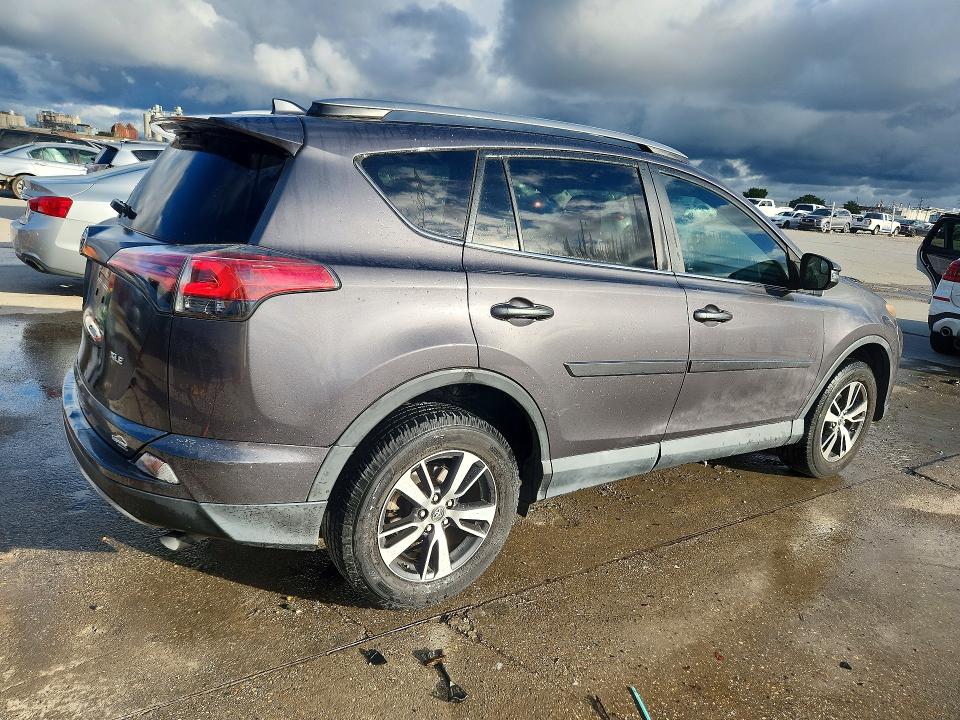 61928926 :رقم المزاد ، 2T3WFREV4HW322200 vin ، 2017 Toyota Rav4 مزاد بيع