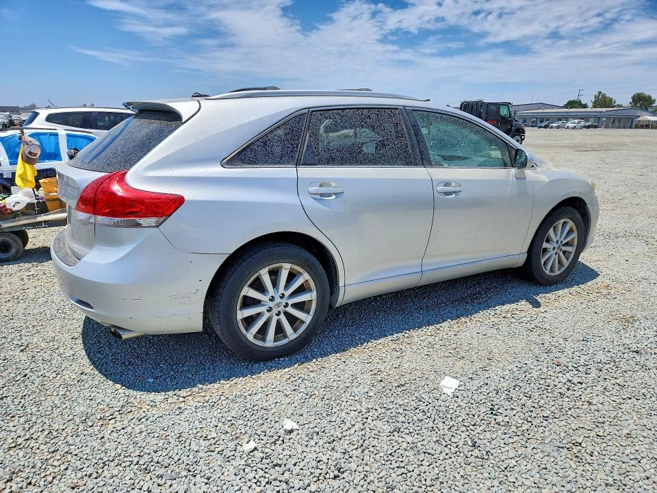 60319386 :رقم المزاد ، 4T3ZA3BB4AU032788 vin ، 2010 Toyota Venza مزاد بيع