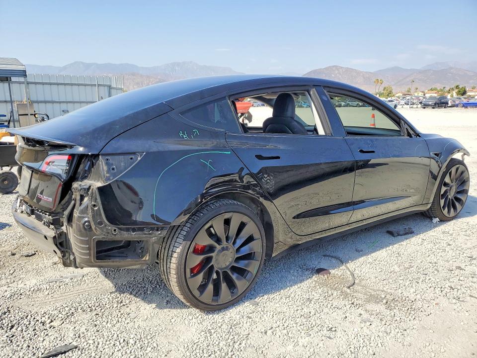 61058636 :رقم المزاد ، 5YJ3E1EC2PF421110 vin ، 2023 Tesla Model 3 مزاد بيع