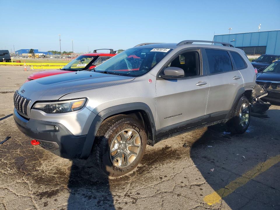 62965616 :رقم المزاد ، 1C4PJMBX7KD189335 vin ، 2019 Jeep Cherokee مزاد بيع
