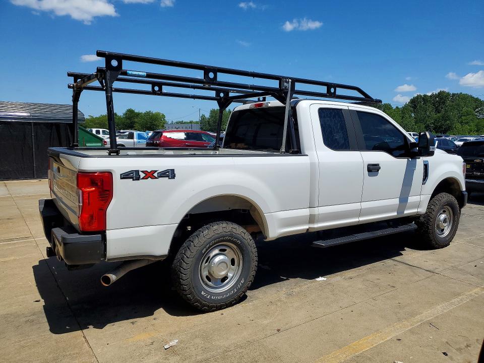 60876436 :رقم المزاد ، 1FT7X2B69NEC90188 vin ، 2022 Ford F250 مزاد بيع