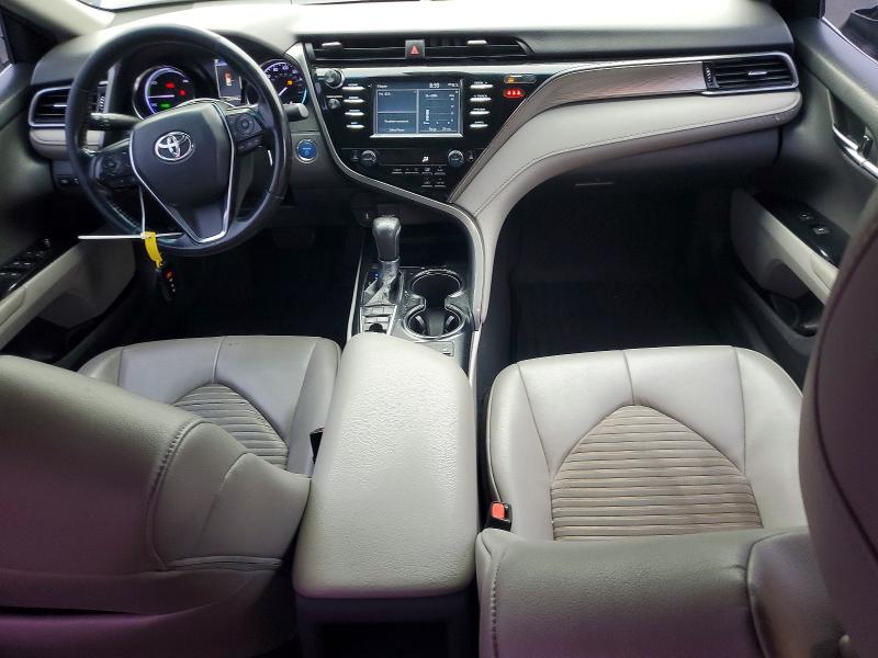 2019 Toyota Camry Hybrid მანქანა იყიდება აუქციონზე, vin: 4T1B21HK2KU516057, აუქციონის ნომერი: 85987505