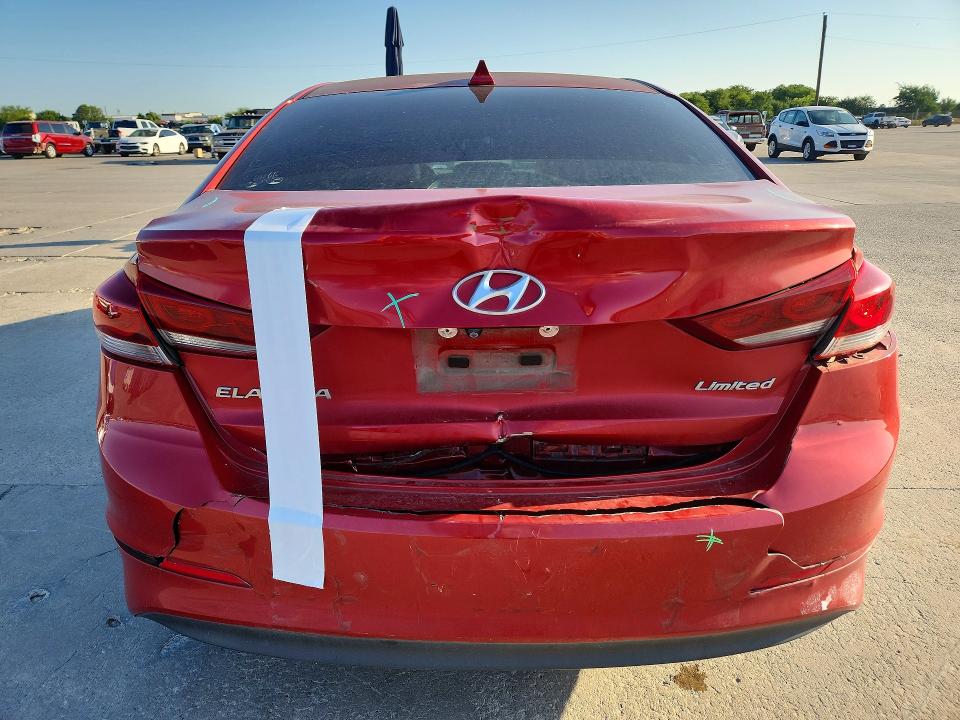 58585816 :رقم المزاد ، 5NPD84LF3HH205571 vin ، 2017 Hyundai Elantra مزاد بيع