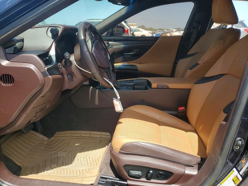 60625756 :رقم المزاد ، 58ADZ1B1XMU085449 vin ، 2021 Lexus Es 350 مزاد بيع