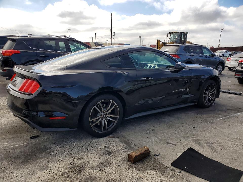 59747156 :رقم المزاد ، 1FA6P8TH1G5329721 vin ، 2016 Ford Mustang مزاد بيع