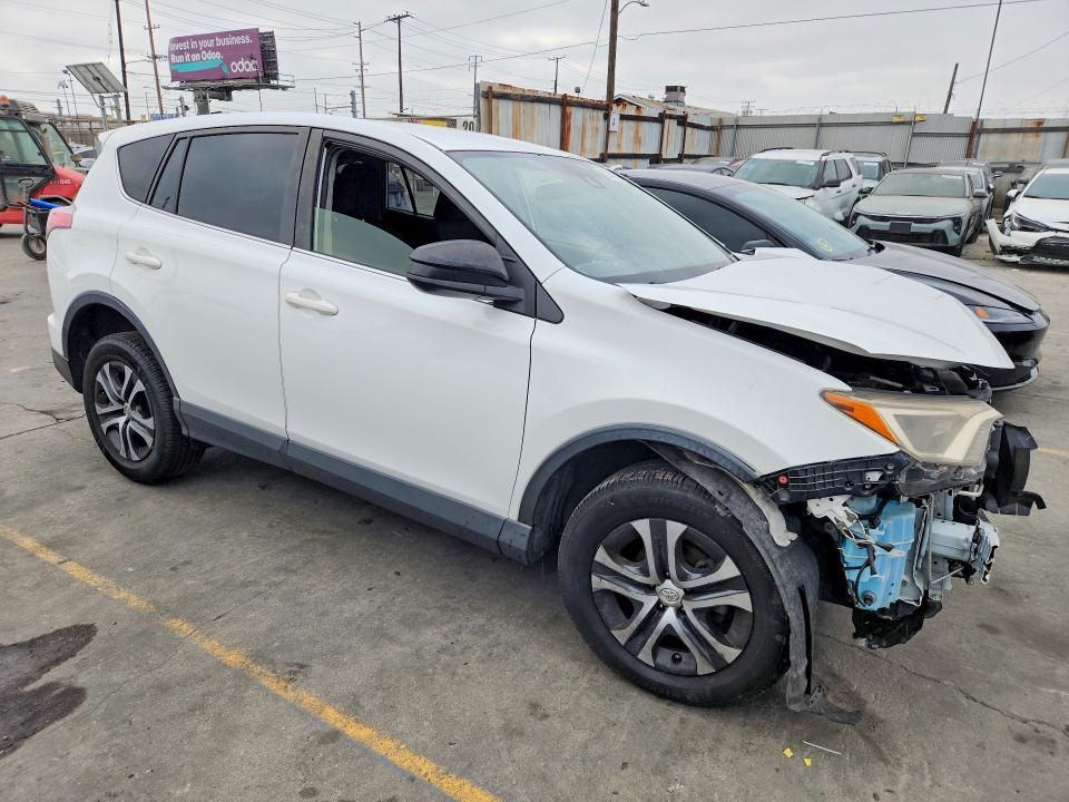 Продаж на аукціоні авто 2018 Toyota Rav4, vin: JTMZFREV4JJ201703, номер лоту: 62992746