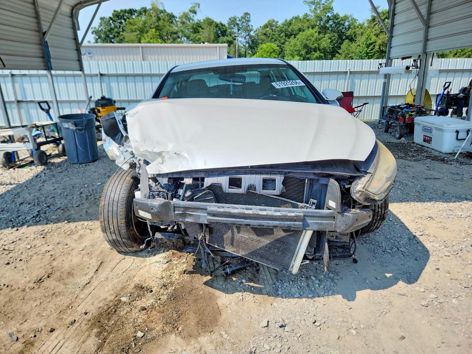 Продажа на аукционе авто 2018 Hyundai Sonata, vin: 5NPE34AF3JH611717, номер лота: 61925266