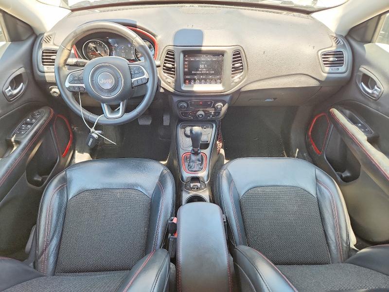85972215 :رقم المزاد ، 3C4NJDDB5KT728604 vin ، 2019 Jeep Compass مزاد بيع
