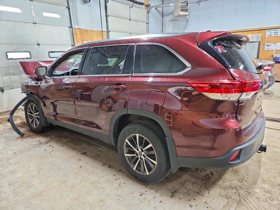 60402266 :رقم المزاد ، 5TDJZRFH3KS724681 vin ، 2019 Toyota Highlander مزاد بيع