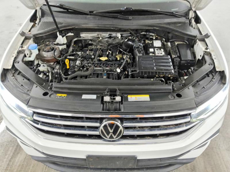 62489486 :رقم المزاد ، 3VV1B7AX7NM083077 vin ، 2022 Volkswagen Tiguan مزاد بيع
