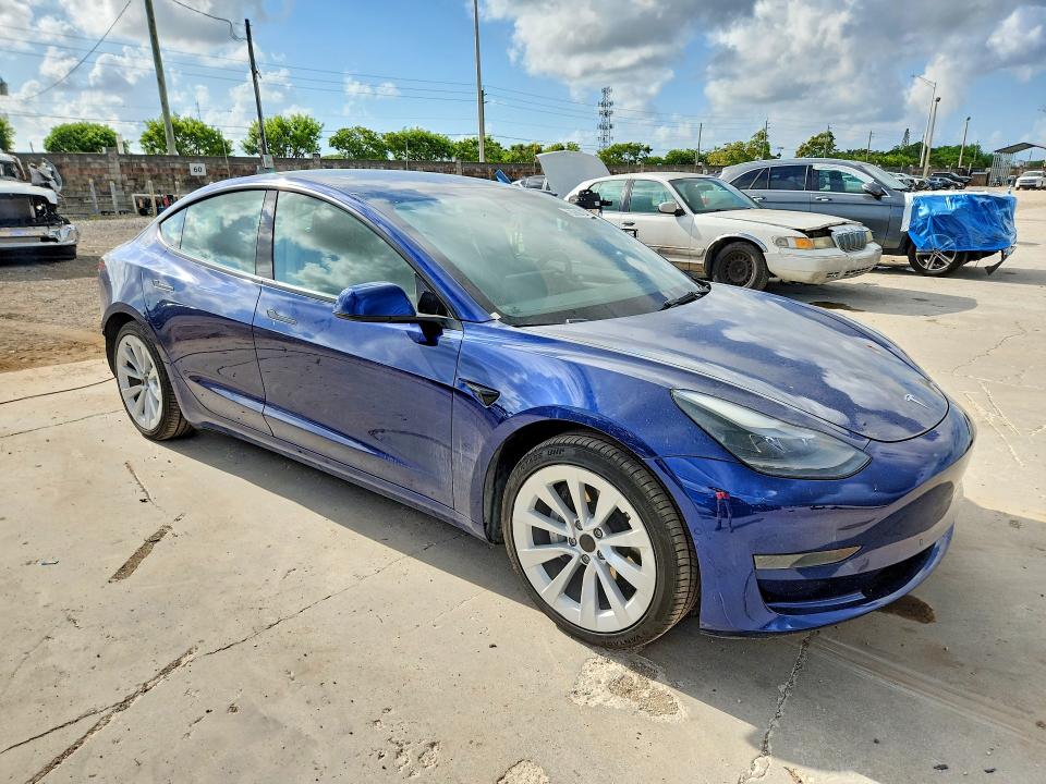 Продажа на аукционе авто 2022 Tesla Model 3, vin: 5YJ3E1EA9NF371608, номер лота: 62076316