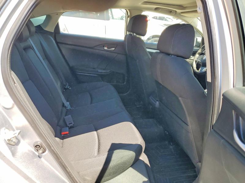 60702766 :رقم المزاد ، 19XFC2F84JE202522 vin ، 2018 Honda Civic مزاد بيع