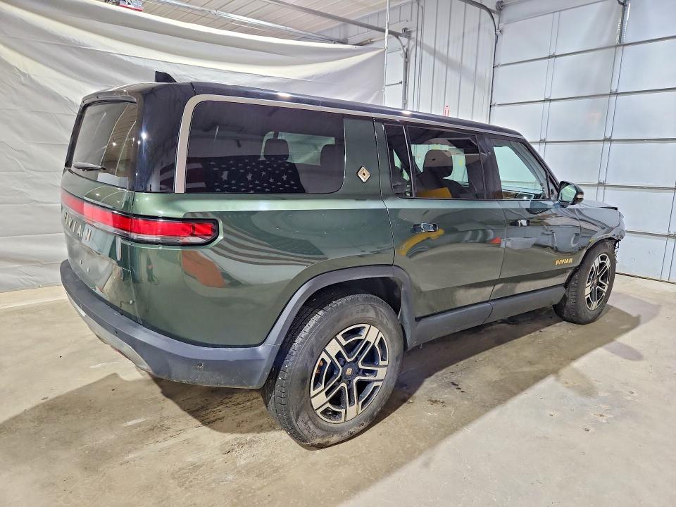 Продажа на аукционе авто 2022 Rivian R1s, vin: 7PDSGABL9NN002253, номер лота: 62059066