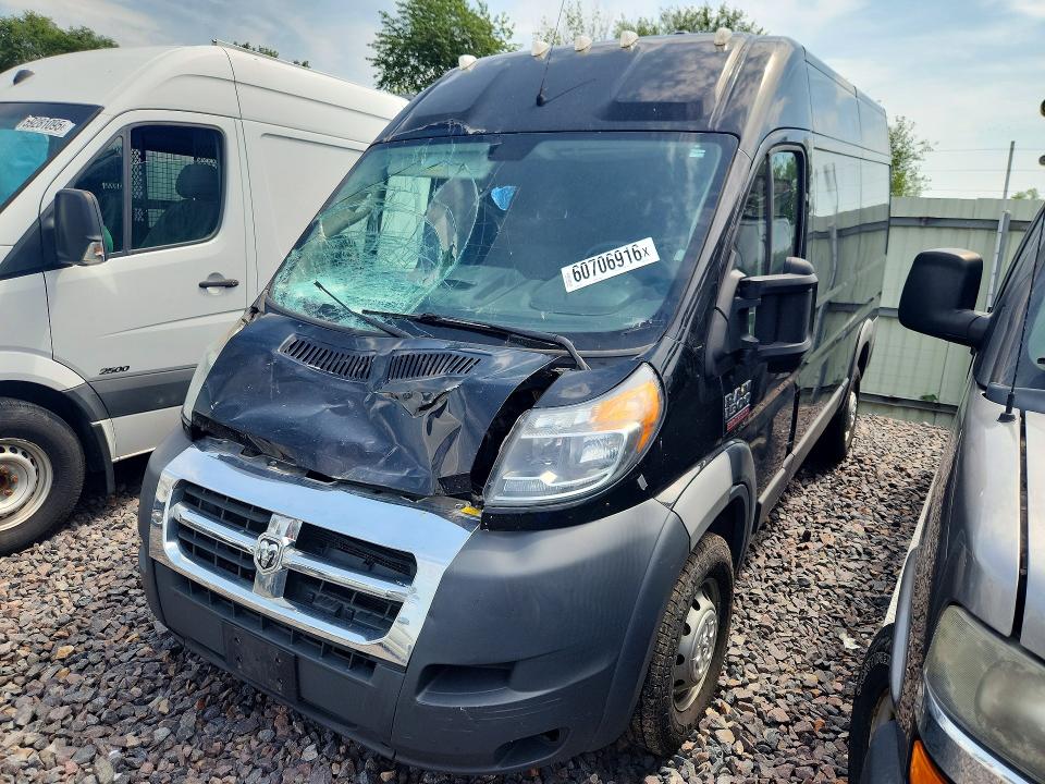 60706916 :رقم المزاد ، 3C6TRVBG9JE105243 vin ، 2018 Ram Promaster 1500 مزاد بيع