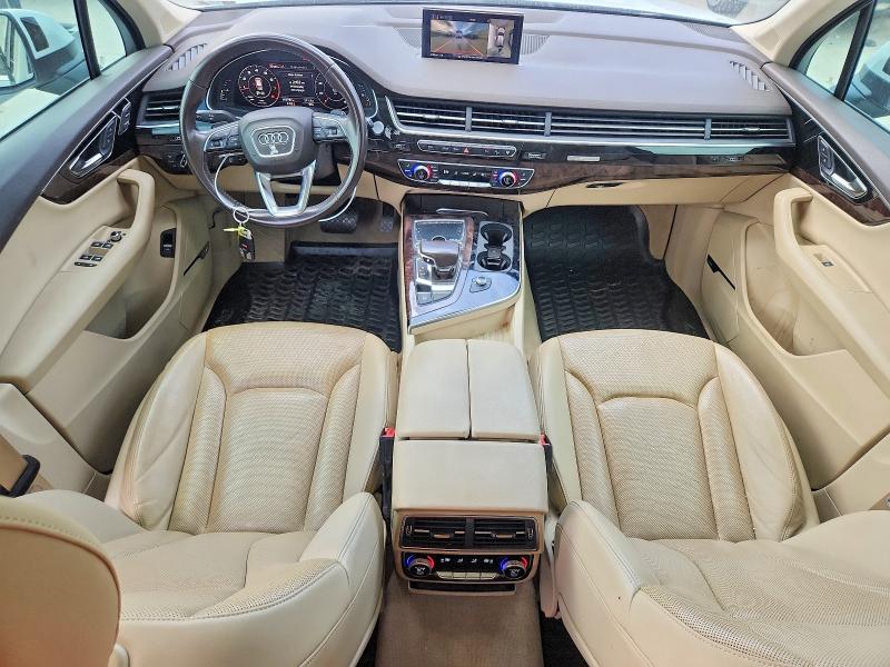 Продажа на аукционе авто 2017 Audi Q7, vin: WA1LAAF76HD004993, номер лота: 61419846