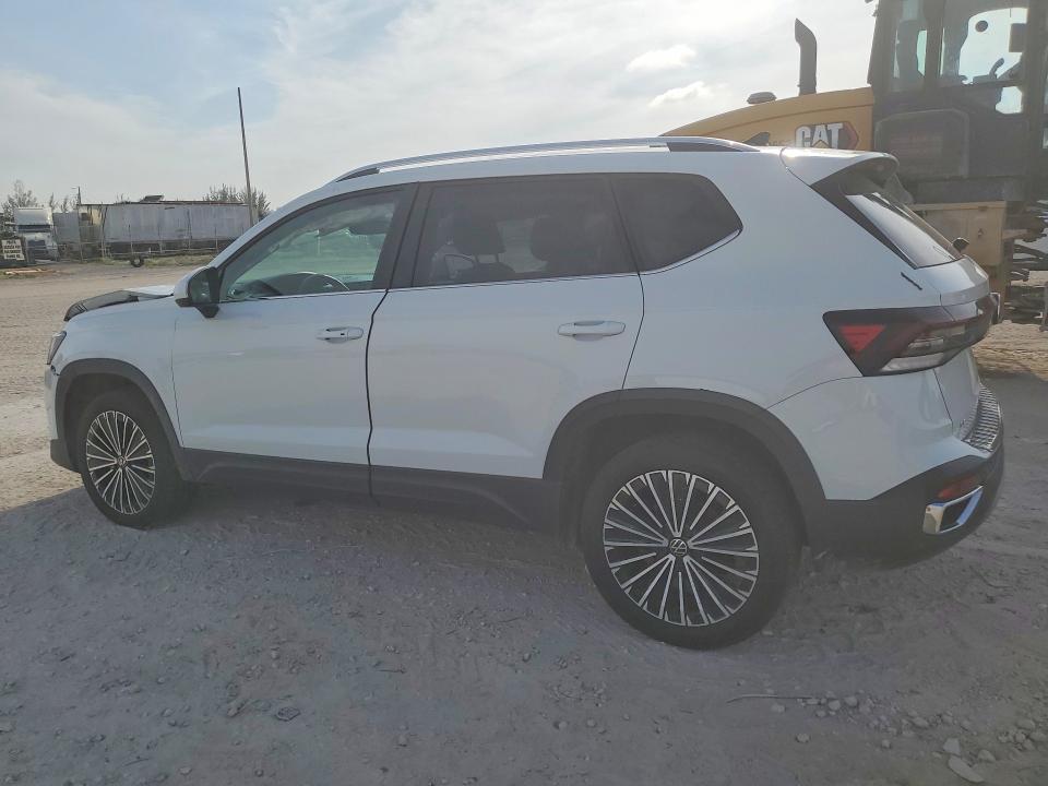 Продажа на аукционе авто 2025 Volkswagen Taos, vin: 3VVSC7B24SM048688, номер лота: 62451066