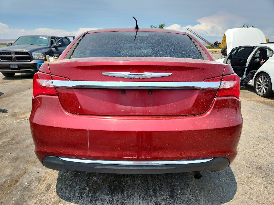 59390276 :رقم المزاد ، 1C3CCBAB8DN589831 vin ، 2013 Chrysler 200 مزاد بيع