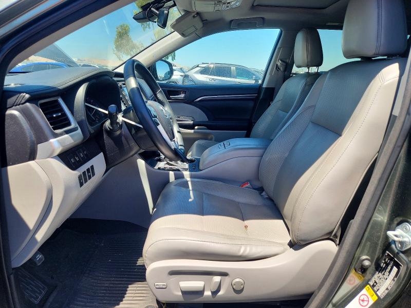 61379746 :رقم المزاد ، 5TDDKRFHXGS308779 vin ، 2016 Toyota Highlander مزاد بيع