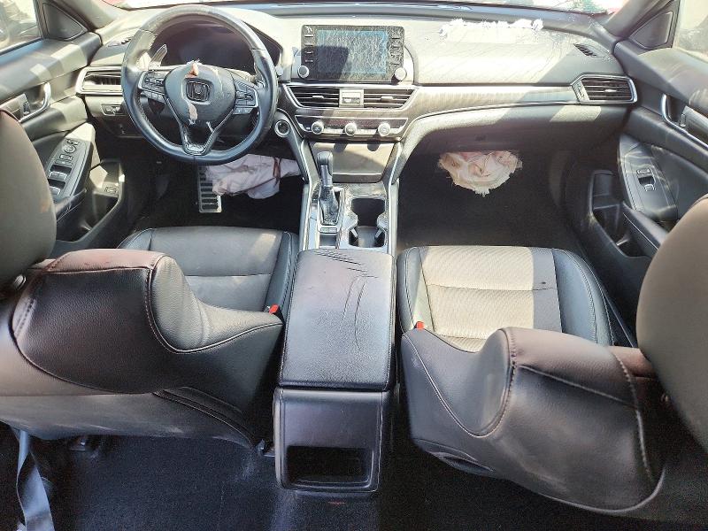 61818346 :رقم المزاد ، 1HGCV1F39JA118728 vin ، 2018 Honda Accord مزاد بيع