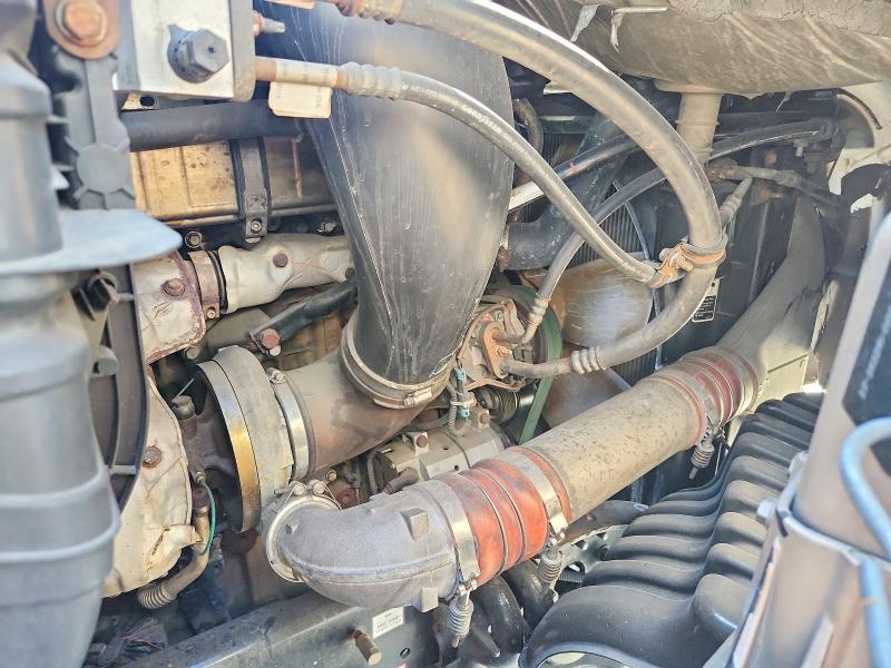 2015 Freightliner Cascadia მანქანა იყიდება აუქციონზე, vin: 3AKJGLD53FSBT5505, აუქციონის ნომერი: 62479146