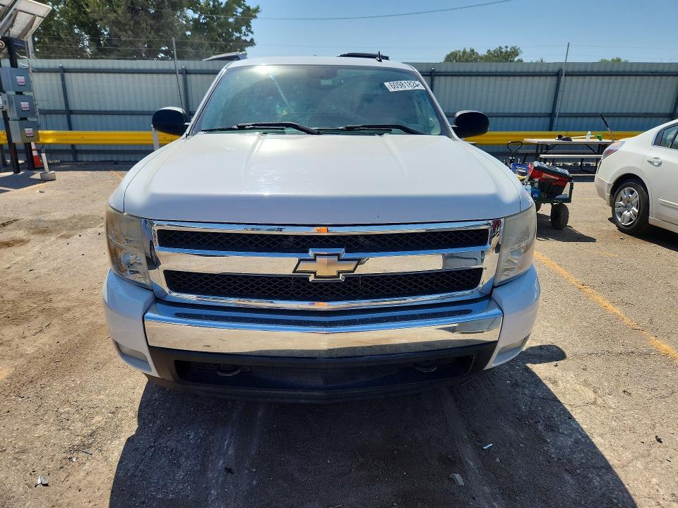 Продажа на аукционе авто 2007 Chevrolet Silverado, vin: 2GCEK19J871704060, номер лота: 60981826