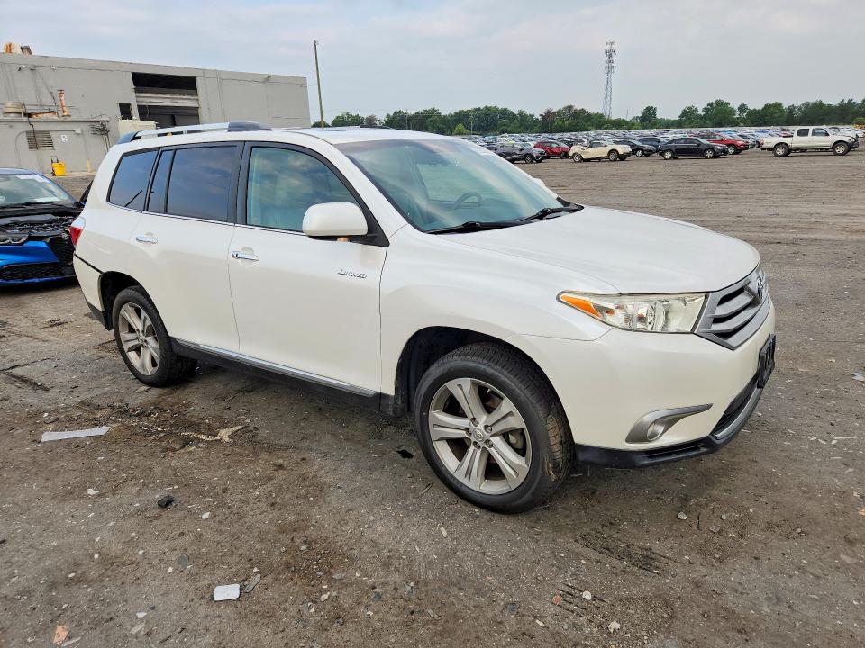 Продажа на аукционе авто 2013 Toyota Highlander, vin: 5TDYK3EH8DS105191, номер лота: 61928006