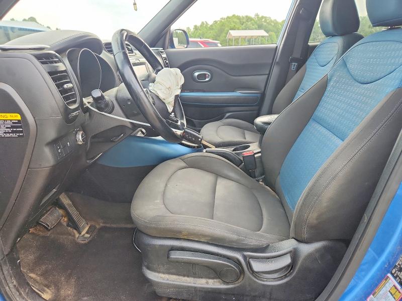 61307036 :رقم المزاد ، KNDJP3A57F7220036 vin ، 2015 Kia Soul مزاد بيع