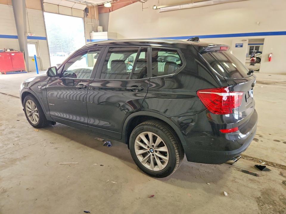 61581786 :رقم المزاد ، 5UXWX9C59F0D60511 vin ، 2015 Bmw X3 مزاد بيع
