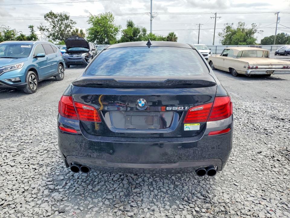 61569106 :رقم المزاد ، WBAFR9C58BDE82143 vin ، 2011 Bmw 550 مزاد بيع