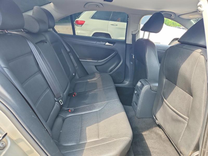62092916 :رقم المزاد ، 3VWDP7AJ9CM127552 vin ، 2012 Volkswagen Jetta مزاد بيع