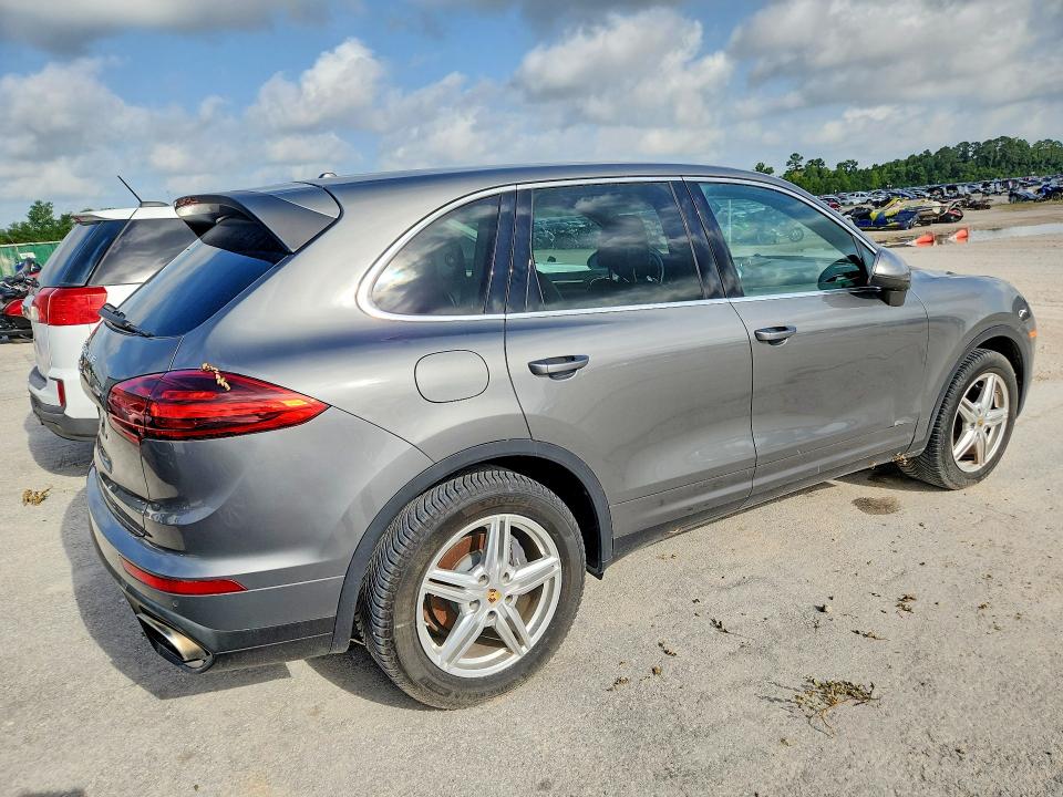 Продаж на аукціоні авто 2016 Porsche Cayenne, vin: WP1AA2A24GLA03925, номер лоту: 61487686