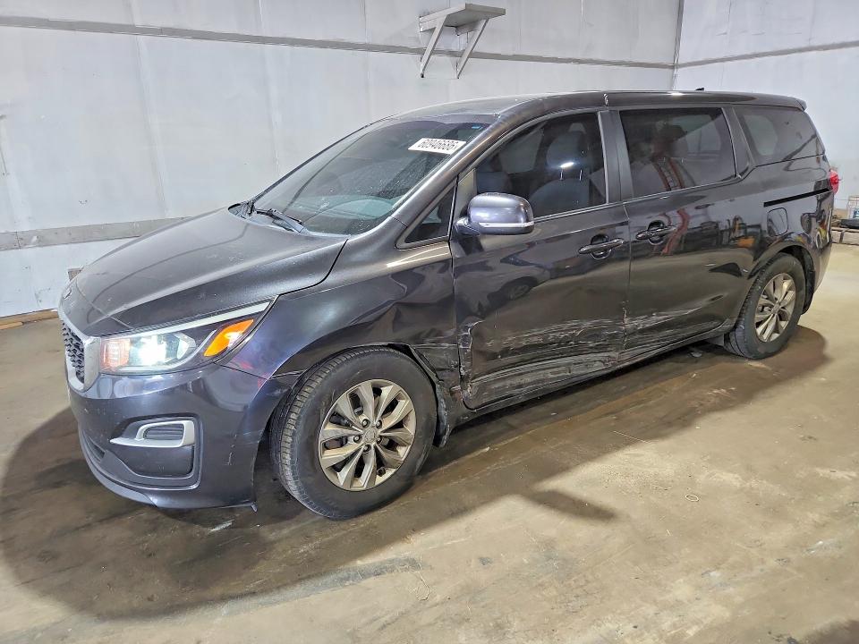 2020 Kia Sedona მანქანა იყიდება აუქციონზე, vin: KNDMB5C1XL6597107, აუქციონის ნომერი: 60946686