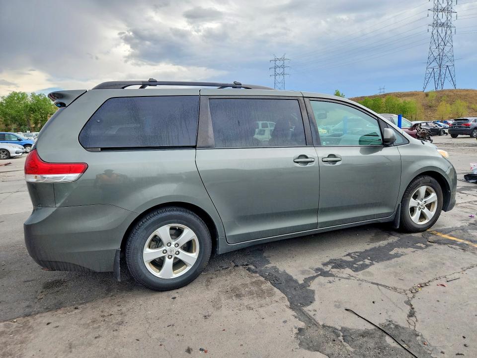 Продаж на аукціоні авто 2012 Toyota Sienna, vin: 5TDKK3DC8CS208976, номер лоту: 62407776