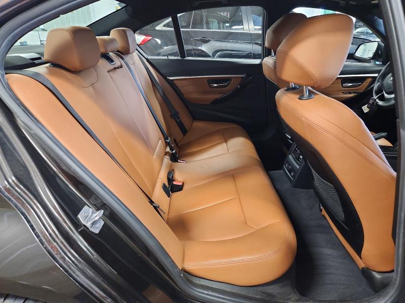 85609065 :رقم المزاد ، WBA8D9G37HNU61820 vin ، 2017 Bmw 330 مزاد بيع