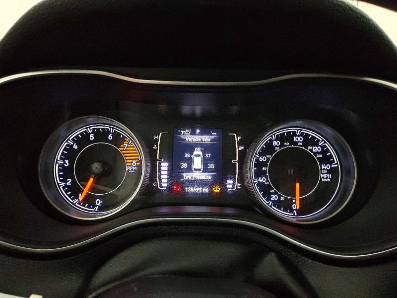 61195796 :رقم المزاد ، 1C4PJLCX1KD148000 vin ، 2019 Jeep Cherokee مزاد بيع