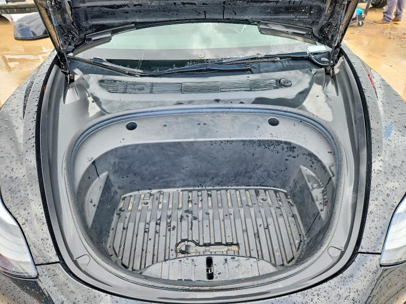 61398246 :رقم المزاد ، 5YJ3E1EAXNF369303 vin ، 2022 Tesla Model 3 مزاد بيع