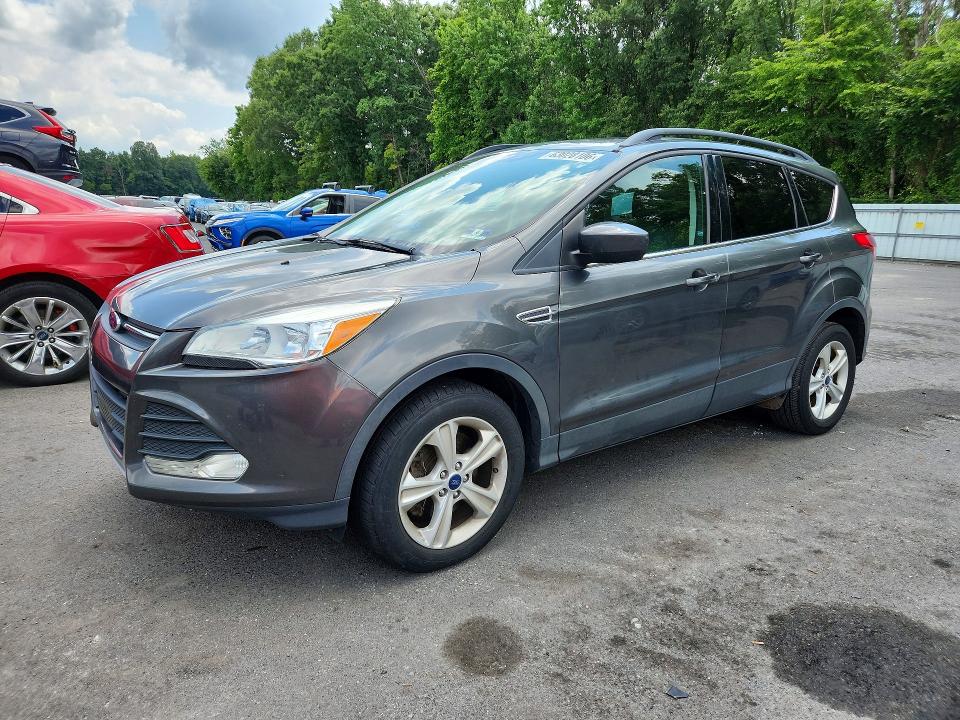 2015 Ford Escape მანქანა იყიდება აუქციონზე, vin: 1FMCU9G93FUB22844, აუქციონის ნომერი: 63028106