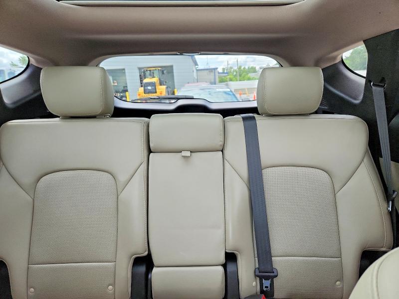 63038736 :رقم المزاد ، 5NMZUDLB7HH035842 vin ، 2017 Hyundai Santa Fe Sport مزاد بيع