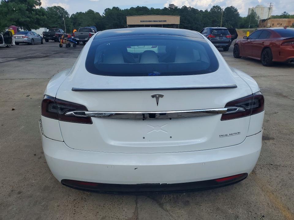 60760436 :رقم المزاد ، 5YJSA1E40KF330376 vin ، 2019 Tesla Model S مزاد بيع
