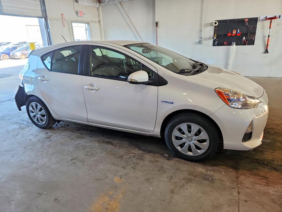 Aukcja sprzedaży 2014 Toyota Prius C, vin: JTDKDTB33E1569738, numer aukcji: 61091746
