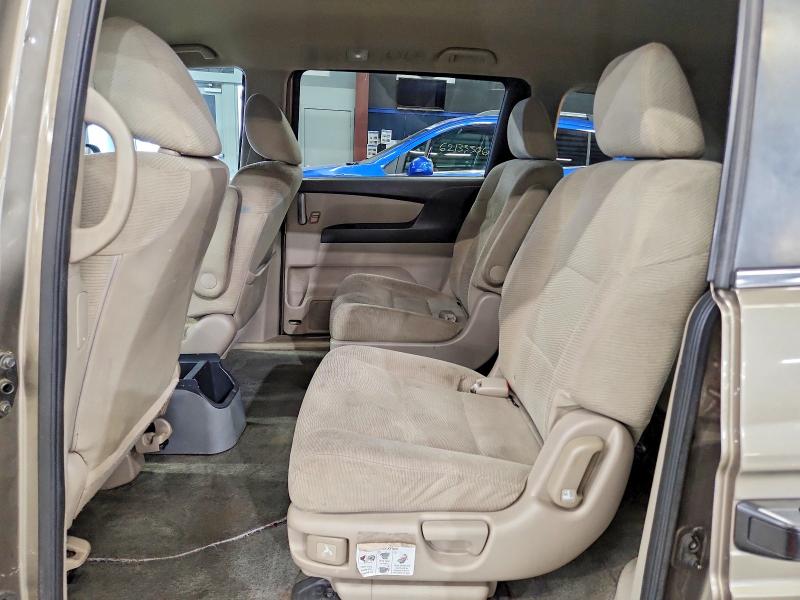 62132176 :رقم المزاد ، 5FNRL5H28CB072717 vin ، 2012 Honda Odyssey مزاد بيع