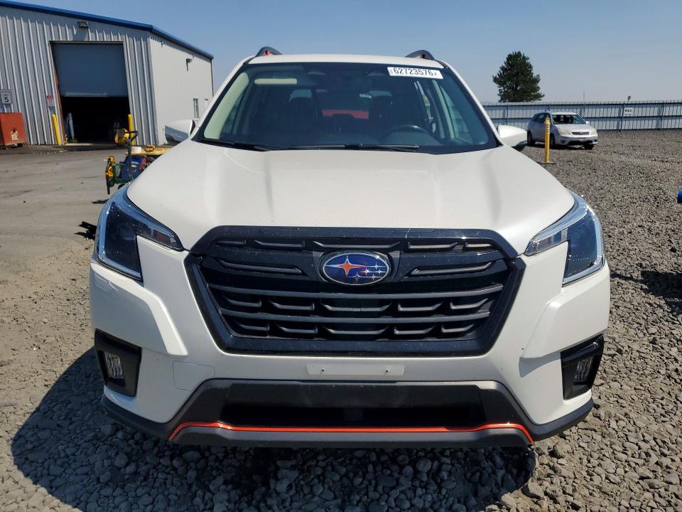 62723576 :رقم المزاد ، JF2SKAJC1NH501037 vin ، 2022 Subaru Forester مزاد بيع