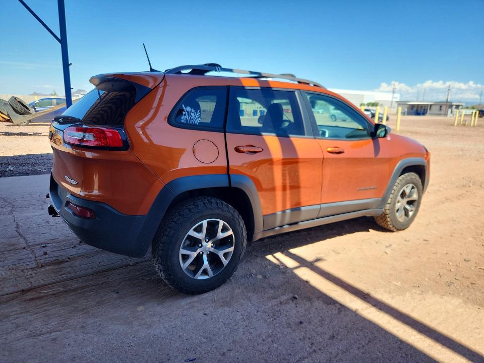 61941806 :رقم المزاد ، 1C4PJMBS5GW267448 vin ، 2016 Jeep Cherokee مزاد بيع